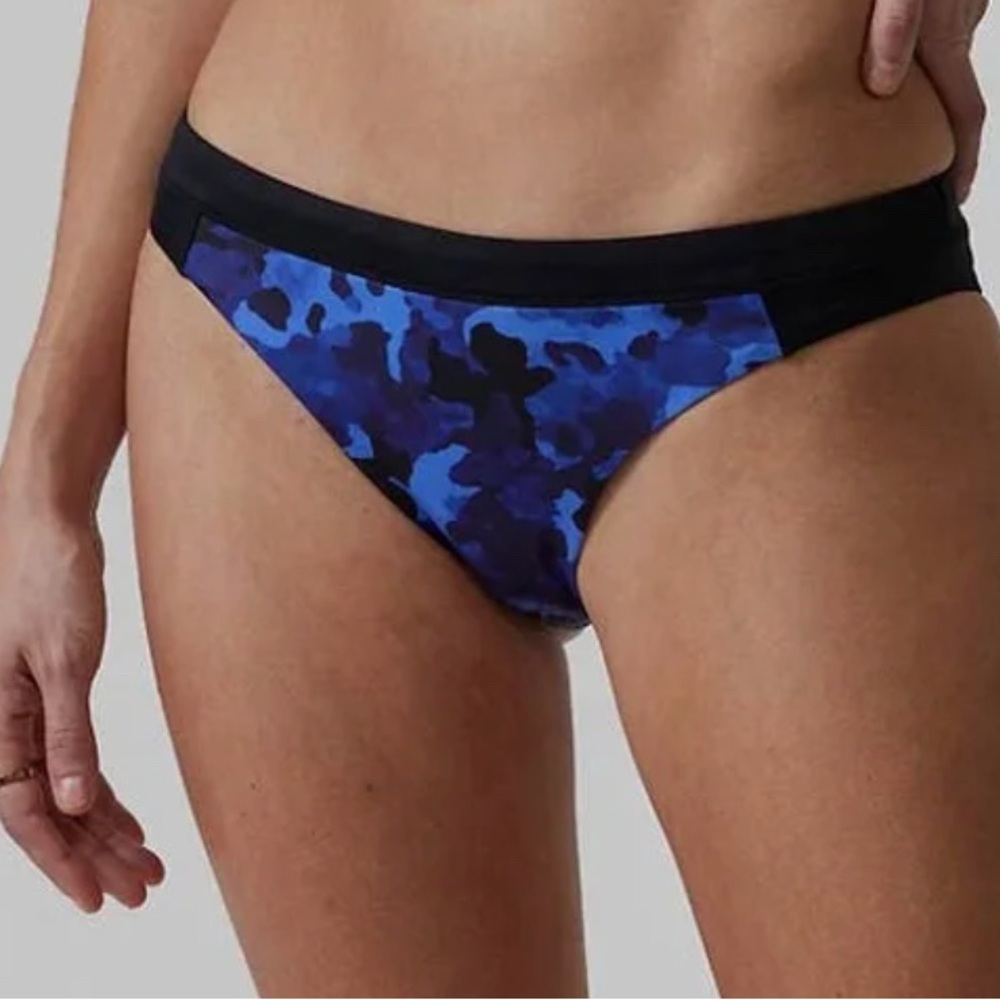 Athleta Blue Floral Strappy Bikini Top with Black Trim - Picture 13 of 15